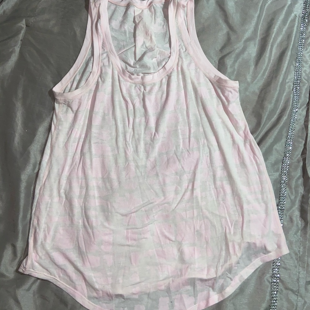 Lululemon tank